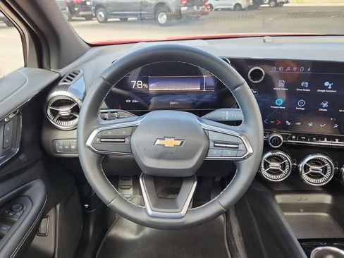 Used 2024 Chevrolet Blazer EV LT image 19