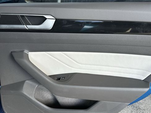 Used 2023 Volkswagen Arteon SEL image 28