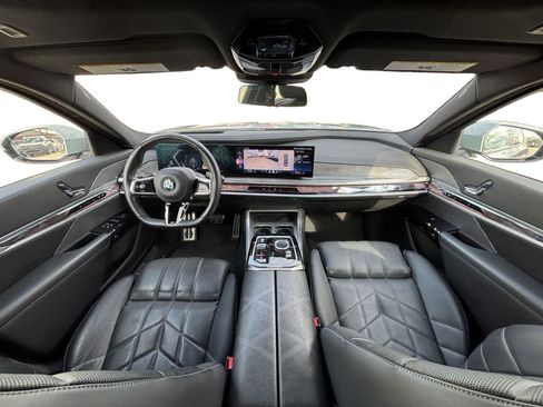 Certified 2023 BMW 760i xDrive image 15