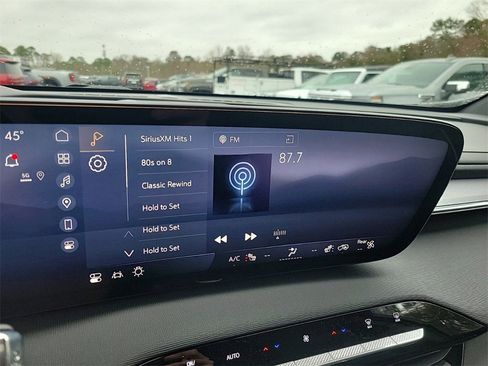 New 2025 Buick Enclave Sport Touring w/ Power Package image 25