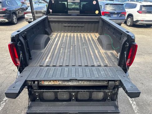 Used 2022 GMC Sierra 2500 Denali w/ Technology Package AWD/4WD image 21