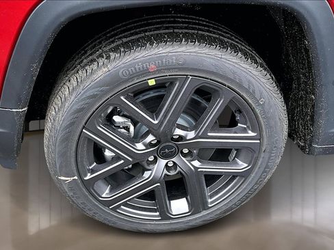 New 2026 Jeep Compass Latitude AWD/4WD image 11