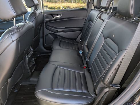 Certified 2024 Ford Edge SEL w/ Convenience Package image 17