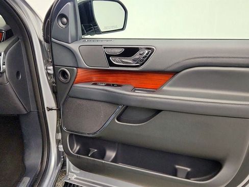 Used 2022 Lincoln Navigator Reserve RWD image 26