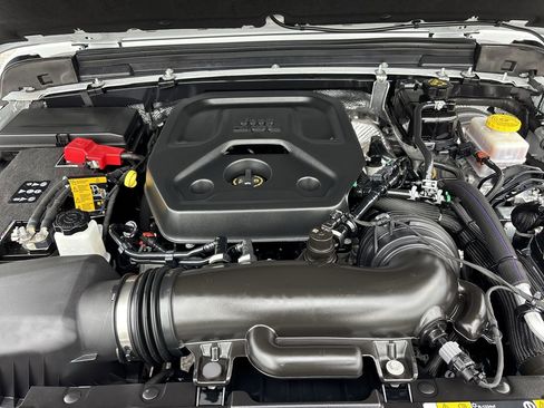 Used 2024 Jeep Wrangler Sport image 10