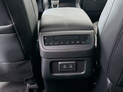 New 2026 Nissan Pathfinder SL w/ SL Premium Package AWD/4WD image 26