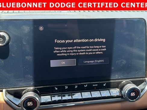Used 2024 GMC Canyon AT4 w/ Technology Package AWD/4WD image 25