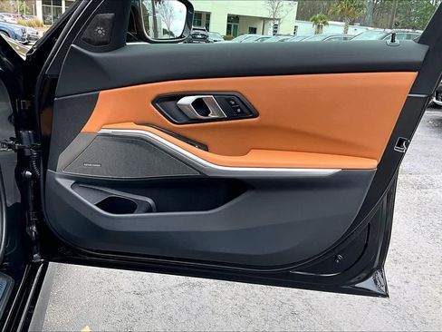 Used 2025 BMW M340i image 22