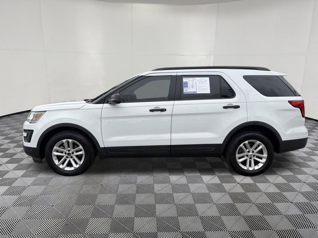 Used 2017 Ford Explorer FWD image 4