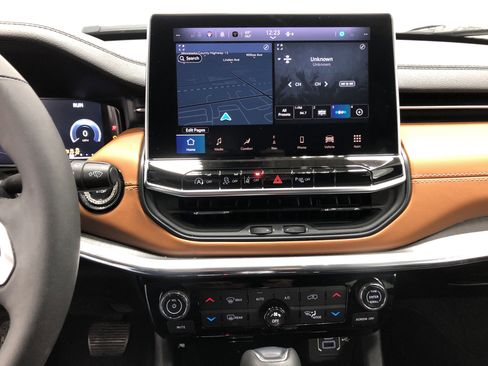 Certified 2024 Jeep Compass Limited w/ Elite Group image 25