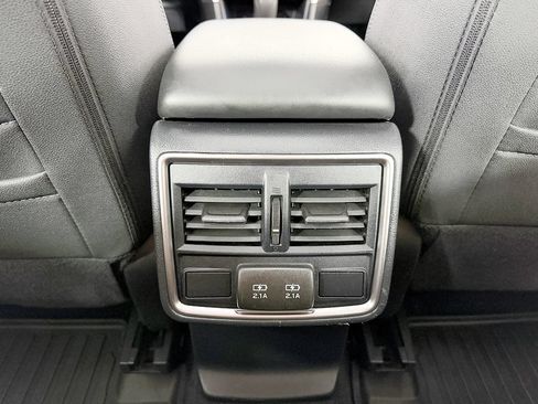 Used 2019 Subaru Forester Premium AWD/4WD image 52