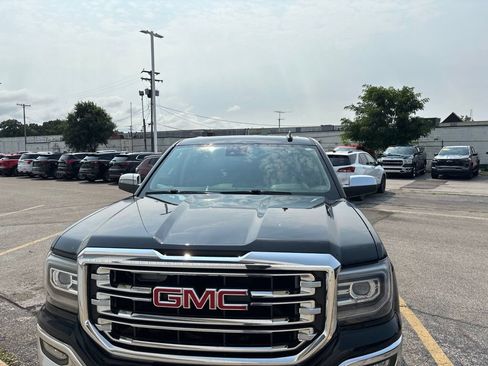 Used 2016 GMC Sierra 1500 SLT w/ Enhanced Driver Alert Package AWD/4WD image 8
