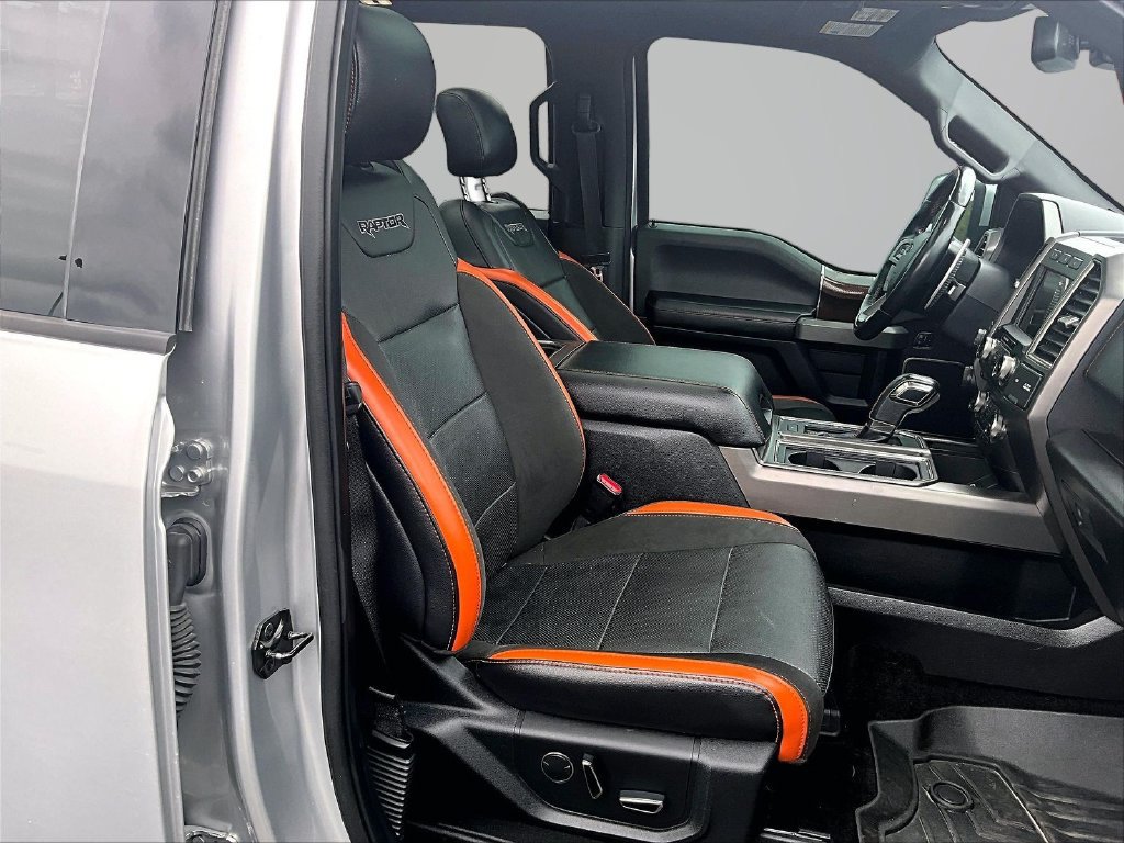 Used 2017 Ford F150 Raptor w/ Equipment Group 802A Luxury AWD/4WD image 7