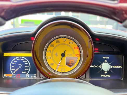 Used 2015 Ferrari 458 Spider RWD image 46