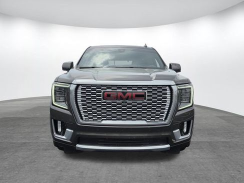 Used 2021 GMC Yukon Denali w/ Denali Ultimate Package AWD/4WD image 2