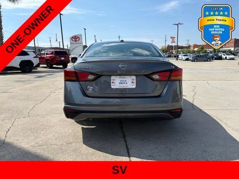 Used 2025 Nissan Altima 2.5 SV FWD image 6