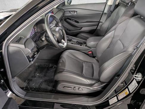 Used 2025 Honda Accord Touring image 12
