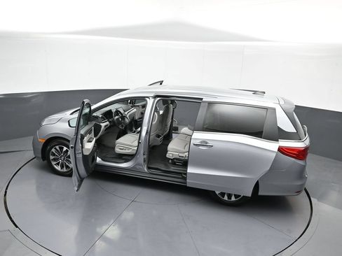 Certified 2023 Honda Odyssey EX-L image 47