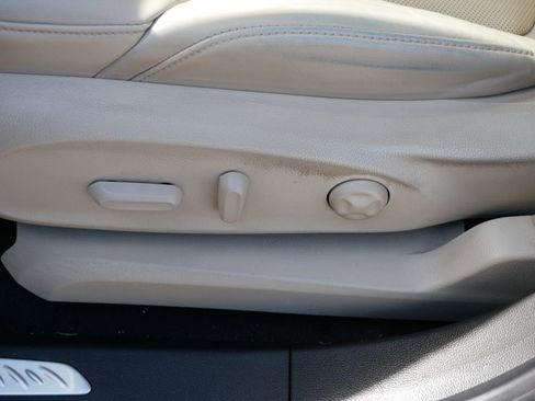 Used 2020 Buick Envision Premium w/ Driver Confidence Package AWD/4WD image 23