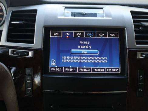 Used 2012 Cadillac Escalade ESV Premium AWD/4WD image 37
