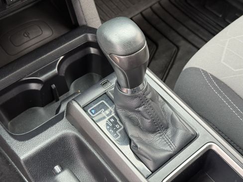 Used 2021 Toyota Tacoma TRD Sport w/ Technology Package AWD/4WD image 24