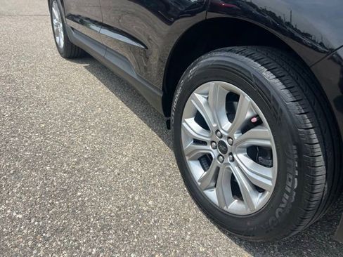 Certified 2023 Ford Edge Titanium w/ Equipment Group 301A AWD/4WD image 28