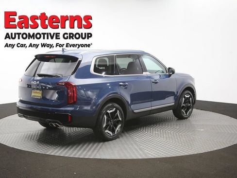 Used 2025 Kia Telluride S FWD image 43