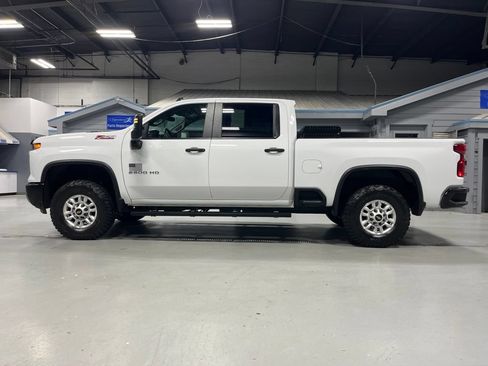 Used 2024 Chevrolet Silverado 2500 W/T AWD/4WD image 4