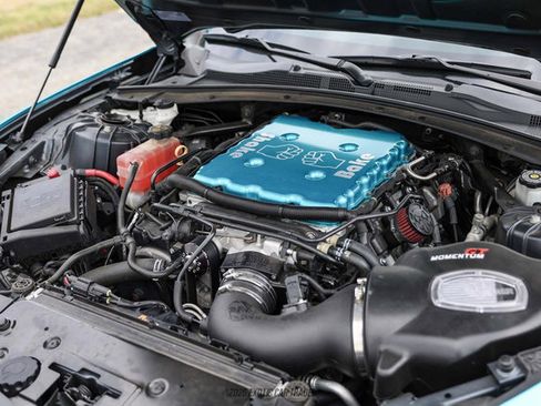 Used 2019 Chevrolet Camaro ZL1 RWD image 23