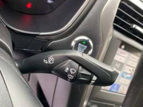 Used 2019 Ford Fusion SE image 23