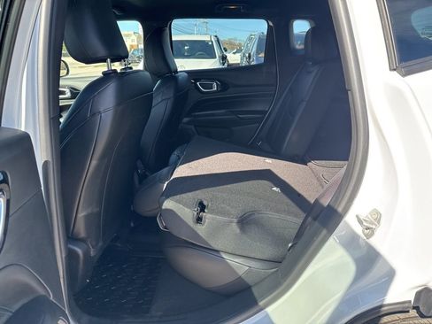 Certified 2026 Jeep Compass Limited AWD/4WD image 21