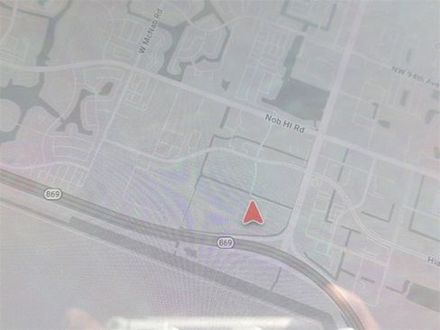 Used 2018 Tesla Model 3 Long Range image 22