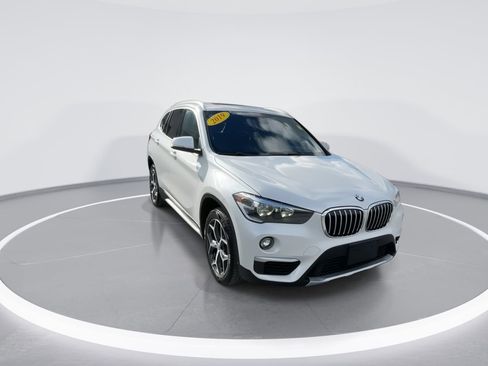 Used 2019 BMW X1 xDrive28i w/ Convenience Package image 2