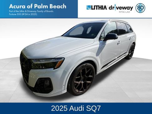 Used 2025 Audi SQ7 Prestige AWD/4WD image 1