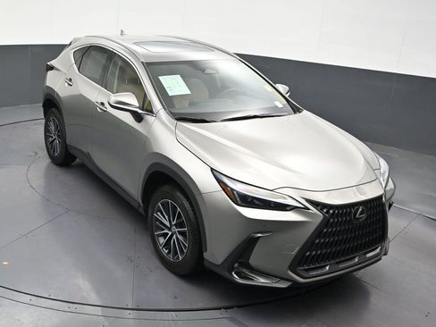 Used 2024 Lexus NX 250 FWD w/ Cold Area Package image 22