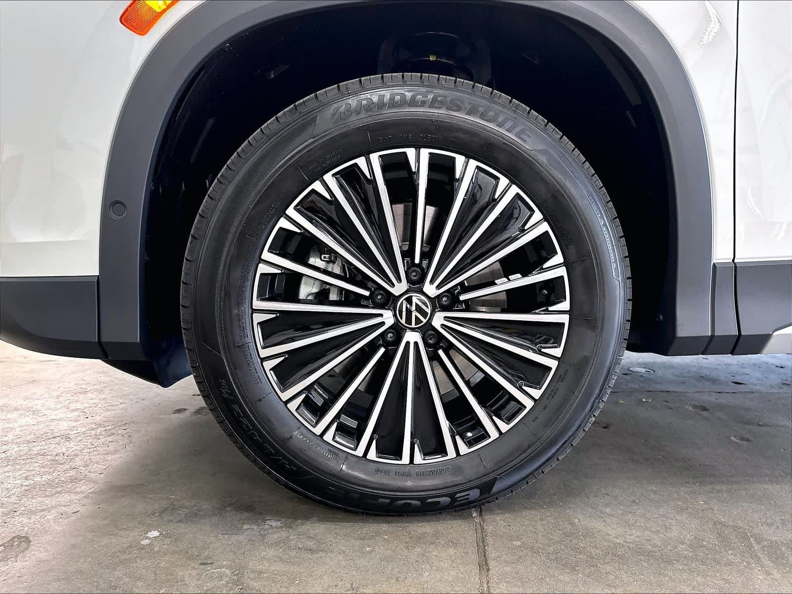 New 2026 Volkswagen Tiguan S AWD/4WD image 13