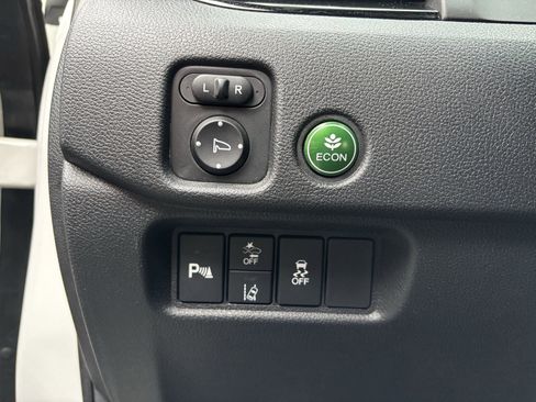 Used 2022 Honda Pilot Touring image 31