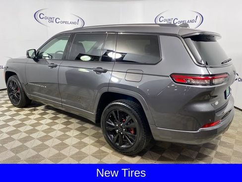 Used 2021 Jeep Grand Cherokee L Limited AWD/4WD image 4