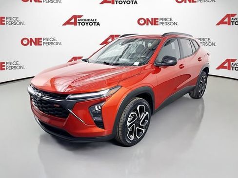 Used 2024 Chevrolet Trax RS w/ Driver Confidence Package image 3