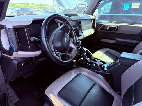 Used 2023 Ford Bronco Wildtrak AWD/4WD image 9