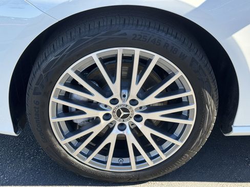 Used 2025 Mercedes-Benz CLA 250 image 15