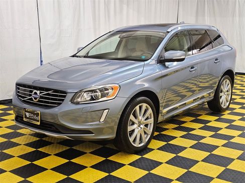 Used 2017 Volvo XC60 T5 Inscription w/ Advanced Package image 7