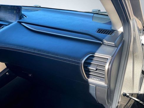 Used 2015 Lexus NX 200t FWD w/ Luxury Package image 17