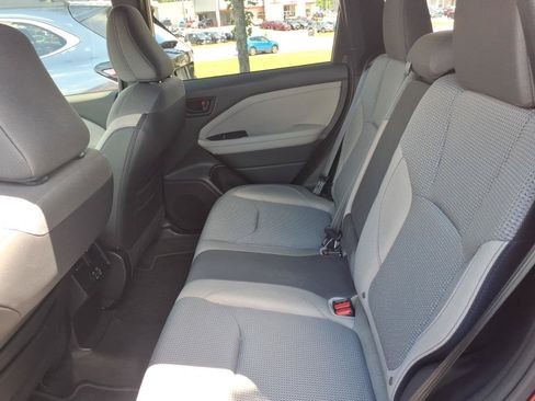 Certified 2025 Subaru Forester Premium AWD/4WD image 8