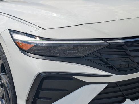 New 2026 Hyundai Elantra SEL Sport Premium FWD image 11