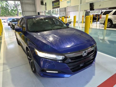 Used 2019 Honda Accord Sport image 3