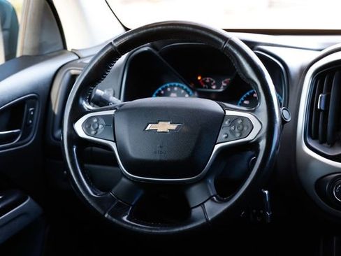 Used 2017 Chevrolet Colorado LT w/ LT Convenience Package image 31