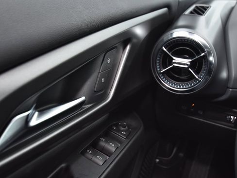 New 2026 Chevrolet Equinox EV LT image 13