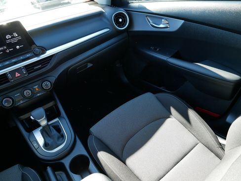 Certified 2024 Kia Forte LXS w/ LXS Technology Package image 11