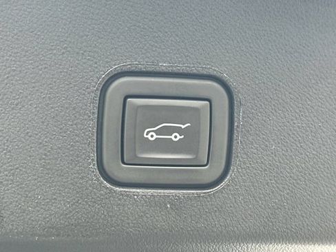 Certified 2024 Cadillac Lyriq Luxury w/ LPO, Floor Liner Package AWD/4WD image 20